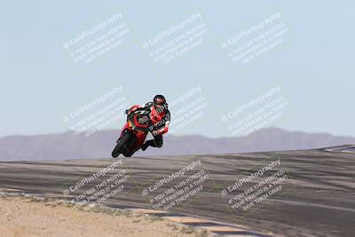 media/Dec-01-2025-Moto Forza (Mon) [[2daa91e15f]]/2-Intermediate Group/Session 2 (Turns 9 and 10)/